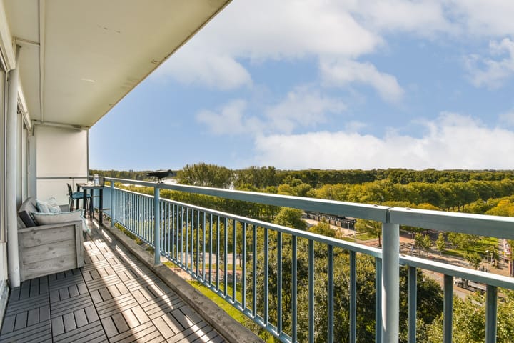 Burgemeester Hogguerstraat 1061 in Amsterdam