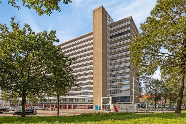 Burgemeester Hogguerstraat 1163 in Amsterdam photo