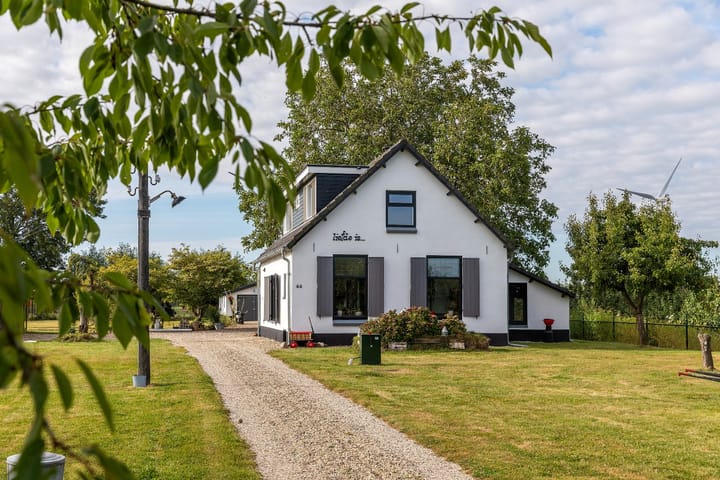 Burgemeester Houtkoperweg 44 in Lienden Foto