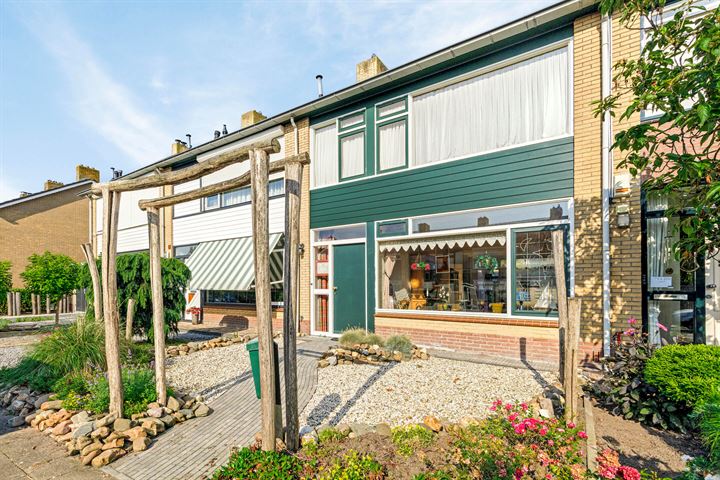 Burgemeester Hoytema van Konijnenburglaan 25 en Scherpenzeel foto