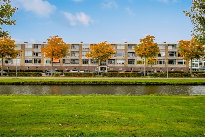 Burgemeester Jansenlaan 405 in Zwijndrecht foto