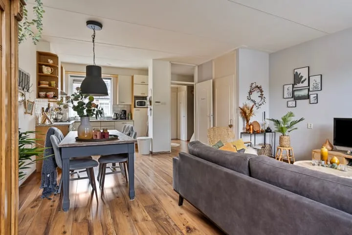 Burgemeester Jansstraat 45 in Linde