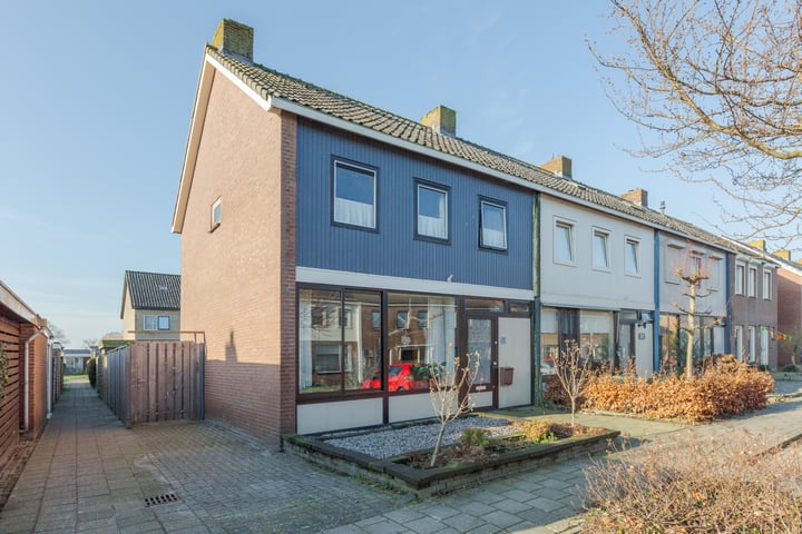 Photo of property Burgemeester Kuiperslaan 19, Oldemarkt