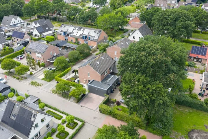 Burgemeester Meineszlaan 38 B in Rotterdam