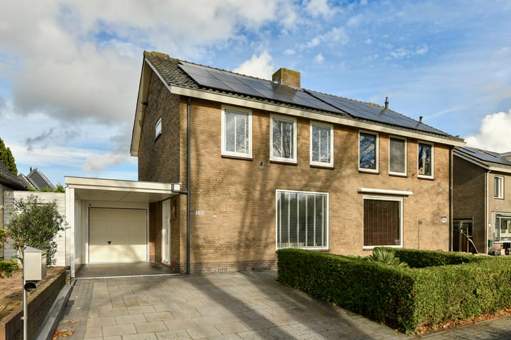 Burgemeester Padmosweg 168C in Wilnis photo