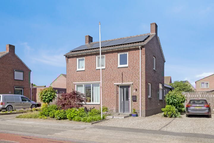 Burgemeester Ponjéestraat 12 in Wanssum Foto