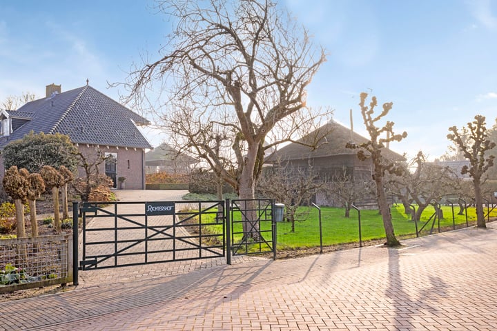 Burgemeester Posweg 17 en Brakel foto