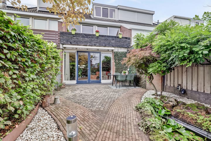 Burgemeester Raijmakerslaan 107 in Grave foto