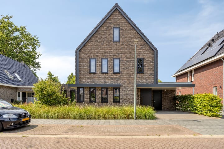 Burgemeester Steeghsstraat 26 in Horst Foto