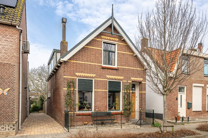 Photo of property Burgemeester Sterkstraat 9, Stad aan 't Haringvliet