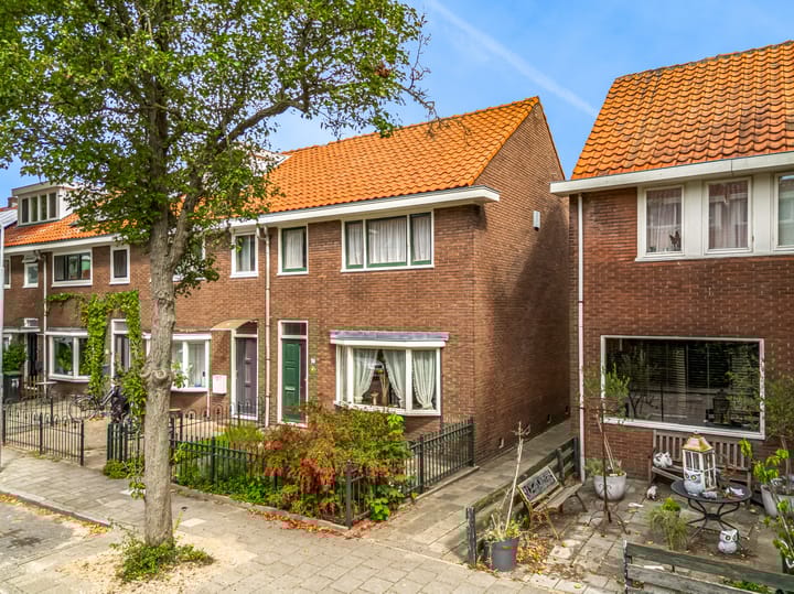 Burgemeester Ter Laanstraat 67 in Zaandam Foto