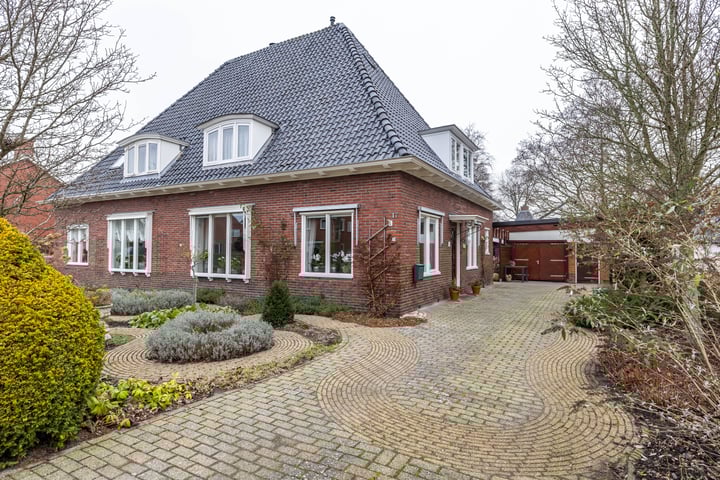 Burgemeester Triezenbergstraat 17 in Ten Boer Foto