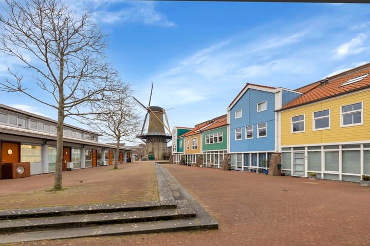 Burgemeester van der Jagtkade 16 in Hellevoetsluis