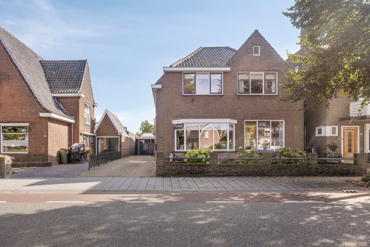 Burgemeester van Engelenweg 145 in IJsselmuiden Foto