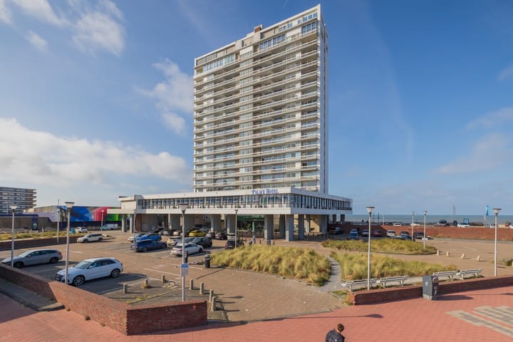 Burgemeester van Fenemaplein 2a-0605 in Zandvoort photo