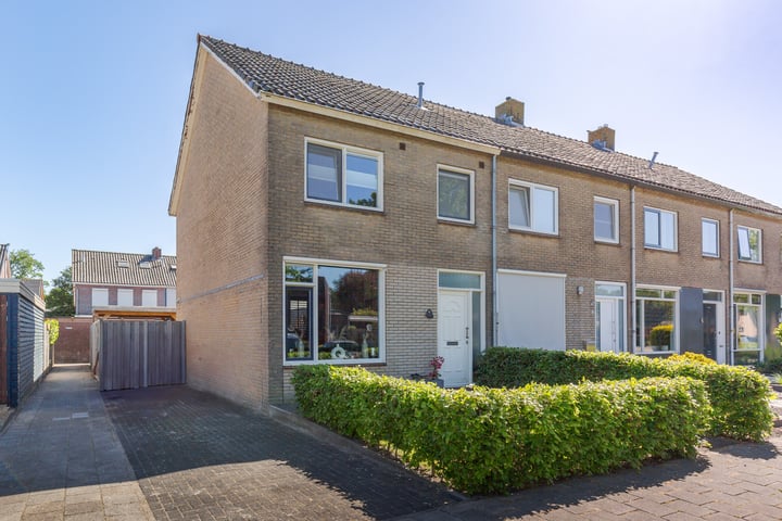 Burgemeester van Gerrevinklaan 10 in Oldemarkt