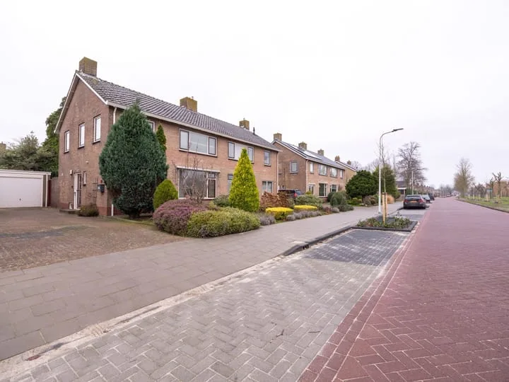 Burmanialaan 80 en Drachten