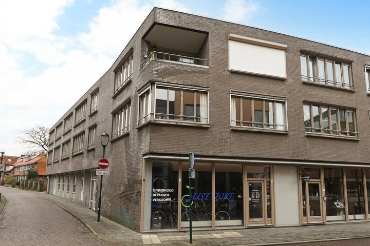 Bussumerstraat 24N in Hilversum photo