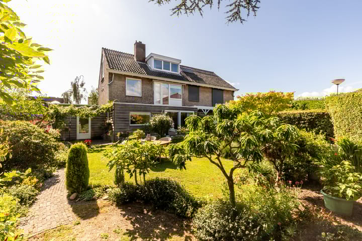 C. Barendregtlaan 13 in Rhoon photo