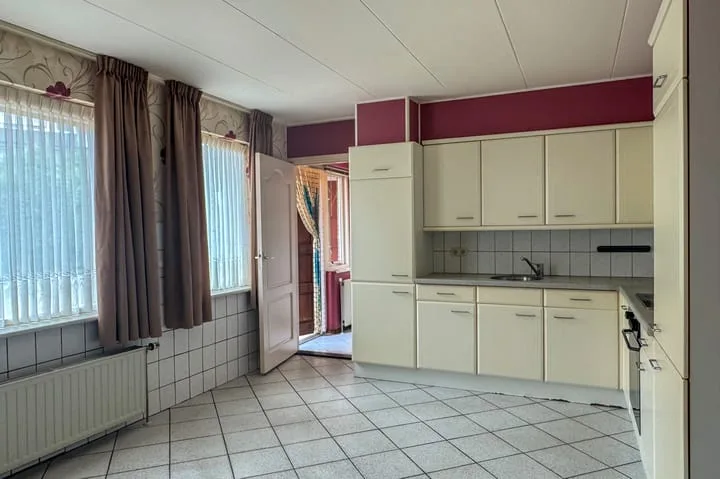 C. Ouwerkerkstraat 8 Emmen thumbnail 16