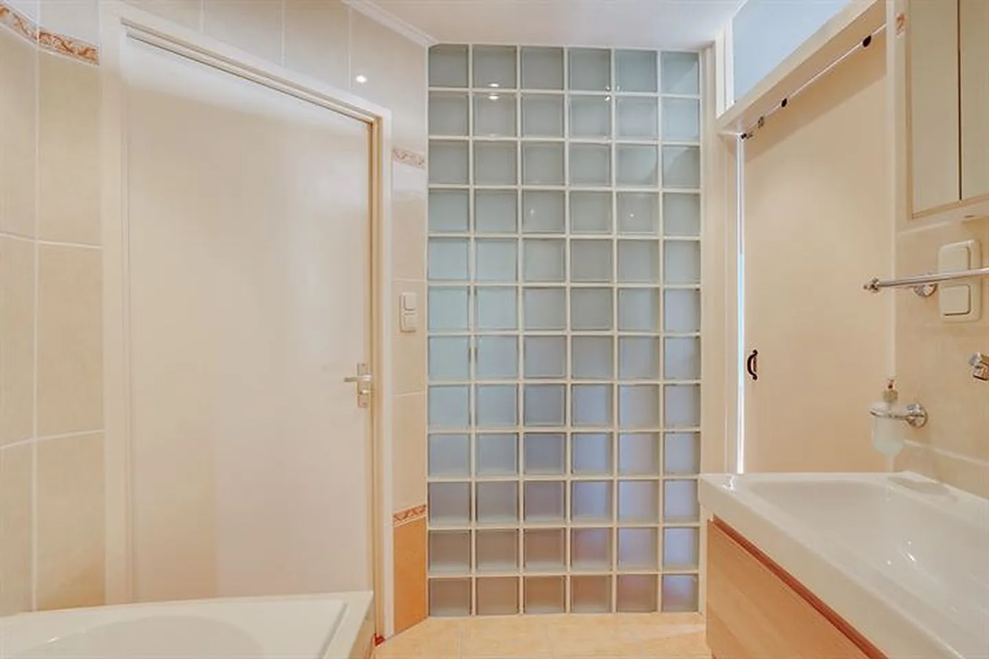 Carel van Manderstraat 45 Heemskerk thumbnail 15