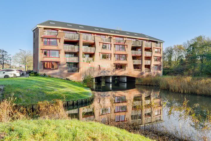 Caro van Eycksingel 48 in Hoofddorp photo