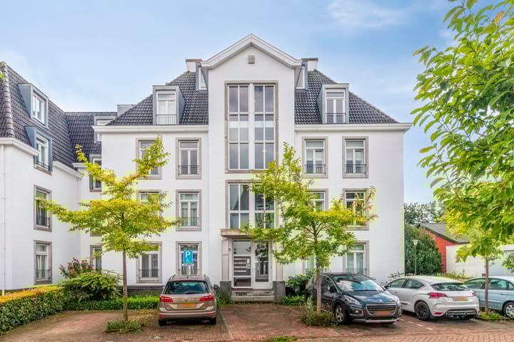 Castellanie 68 dans Loon op Zand photo