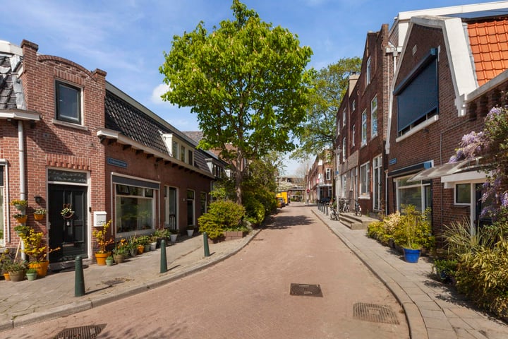 Châlonsstraat 1 in Rotterdam foto