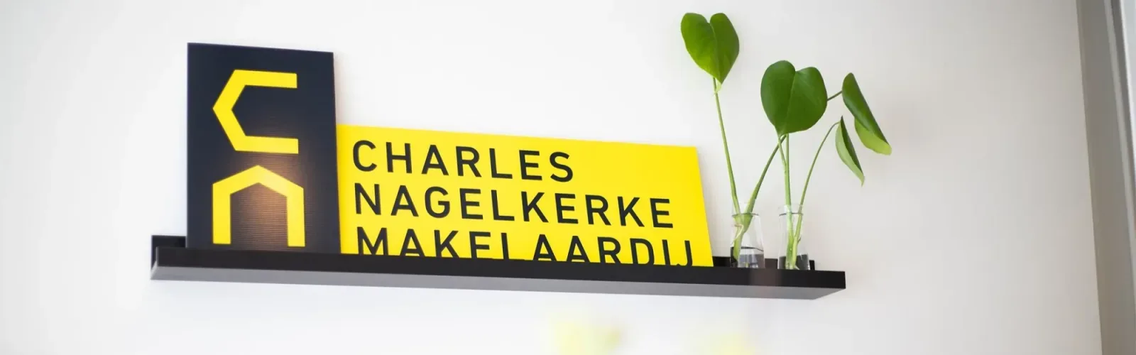 Team foto van Charles Nagelkerke Makelaardij