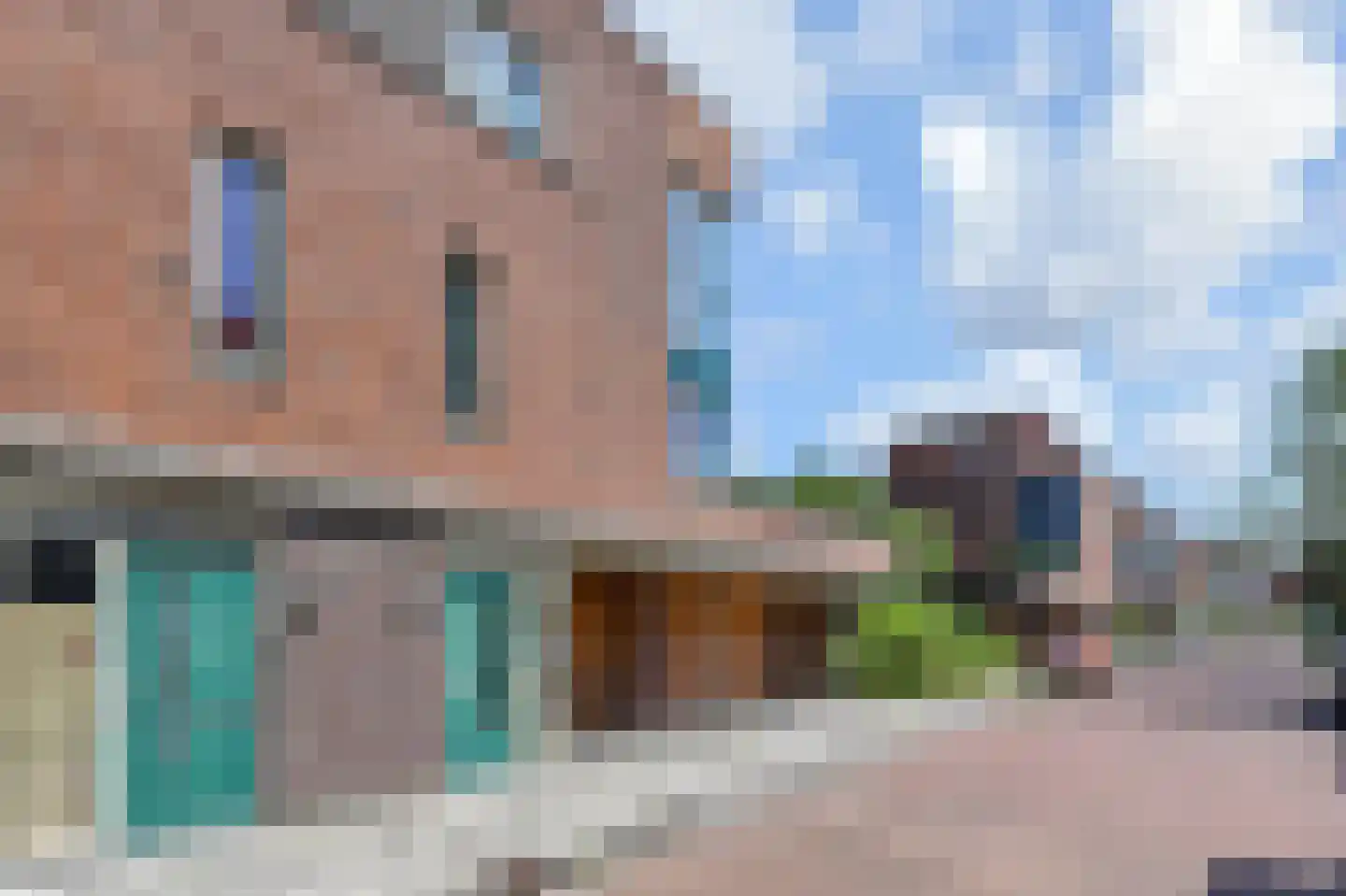 Charley Tooropstraat 18 in Voorburg