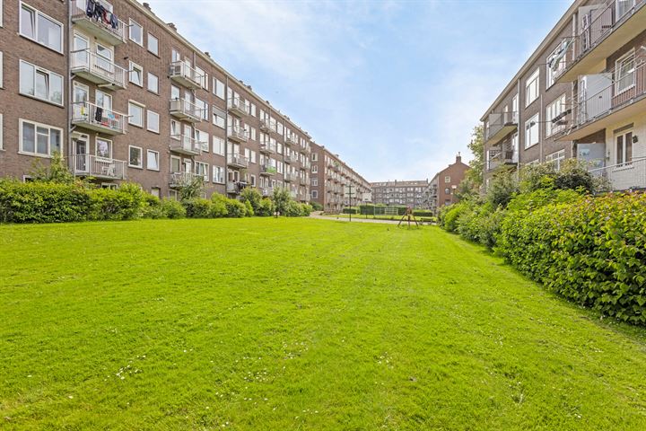 Chopinstraat 11 in Vlaardingen photo