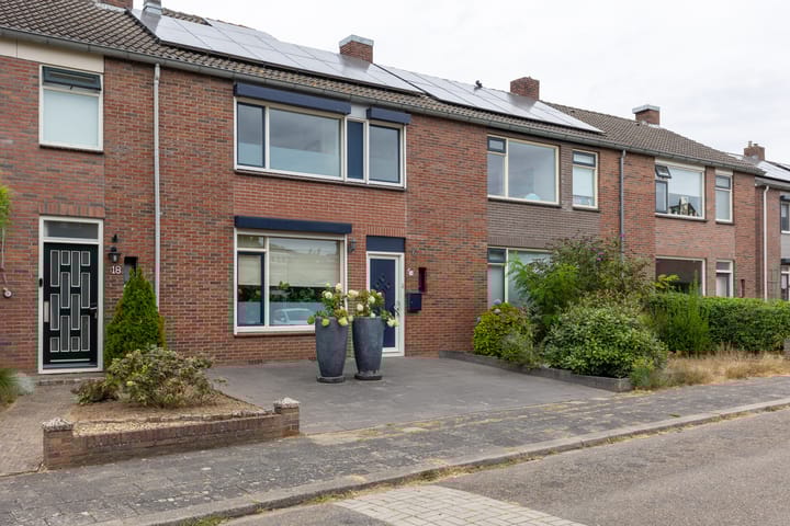 Photo of property Christinastraat 16, Etten