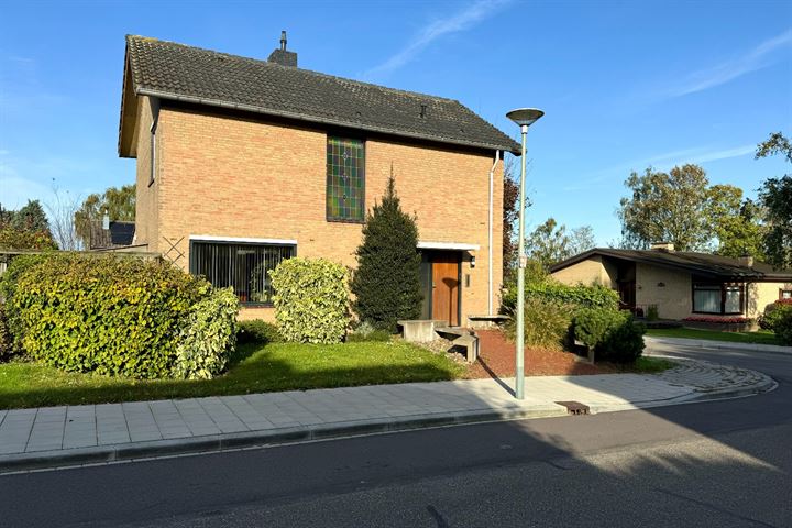 Churchillstraat 4 in Brunssum foto