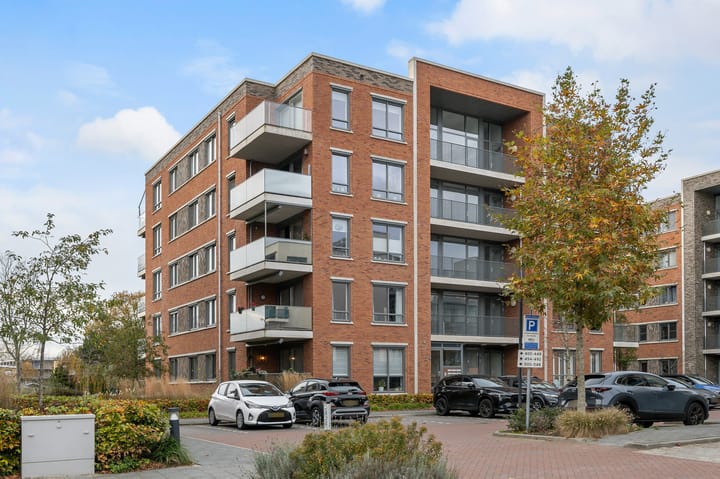 Claudius Civilislaan 462 en Vlaardingen foto