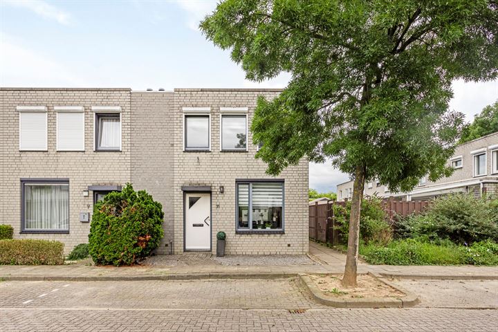 Clematisbeemd 11 in Maastricht photo