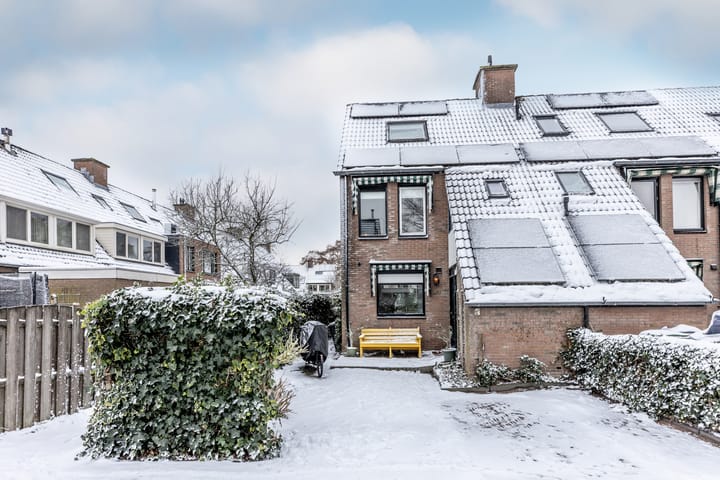 Coby Riemersmalaan 20 in Heemstede foto