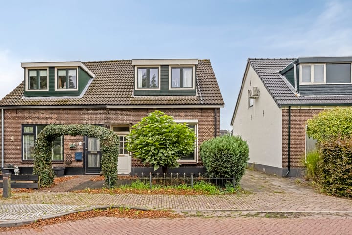 Colmschaterstraatweg 28 in Schalkhaar Foto