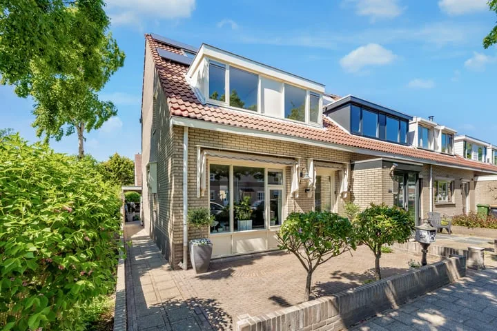 Commandeurslaan 46 in Heemskerk