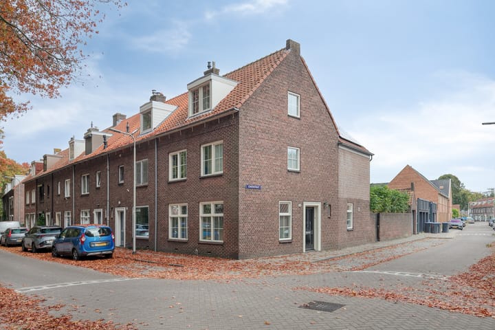Condorstraat 15 in Tilburg Foto