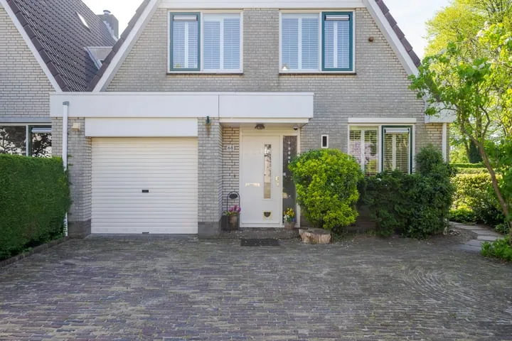 Cor van Osnabruggelaan 68 Voorschoten thumbnail 9