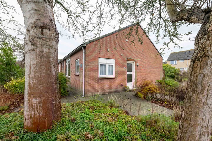 Cornelis Blaakstraat 2 in Oudenhoorn foto