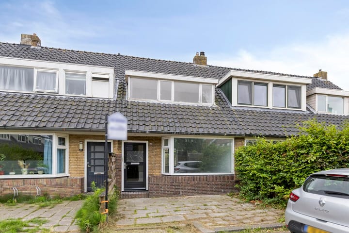 Cornelis Frederiksstraat 47 in Leeuwarden photo