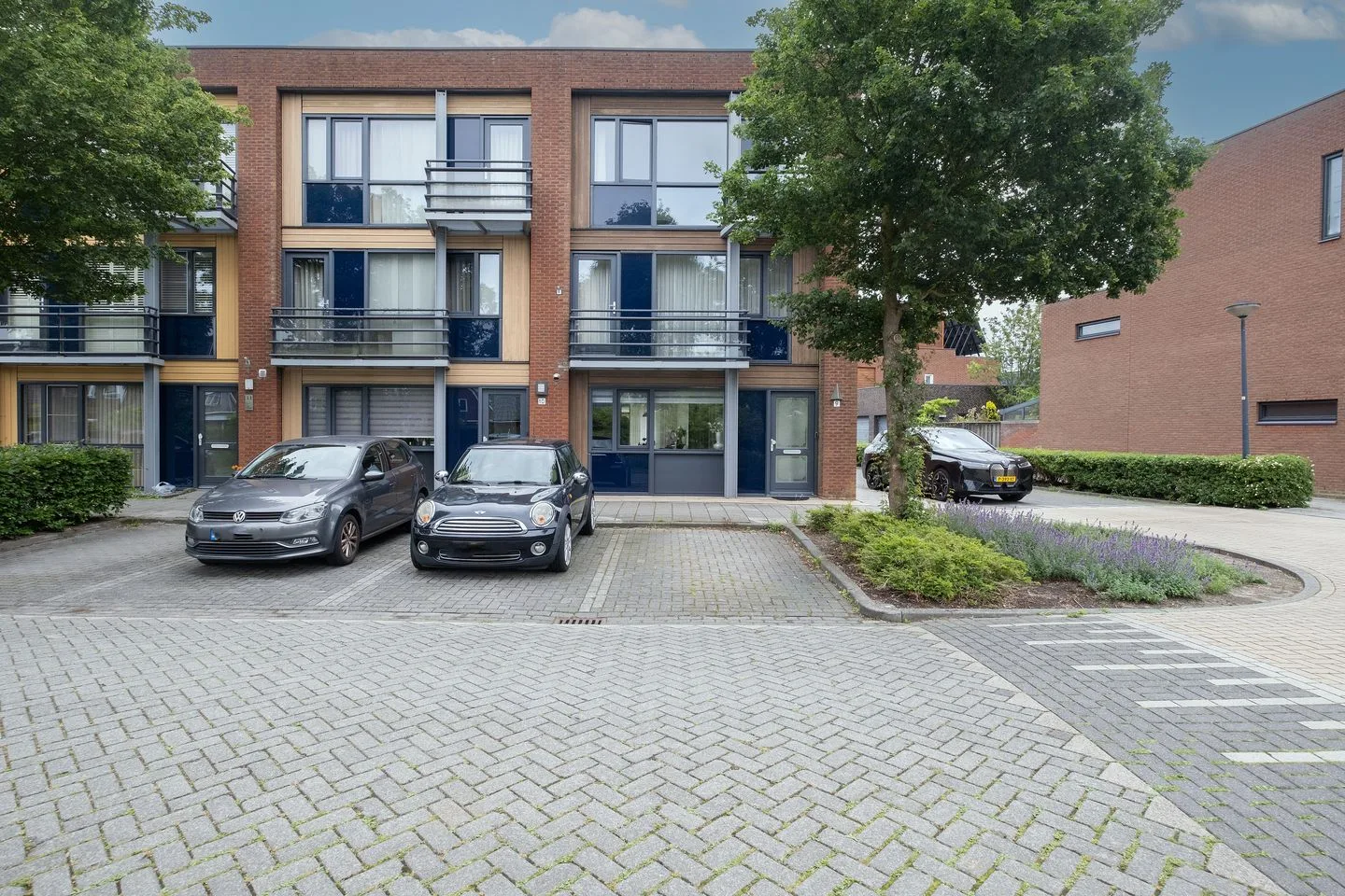 Corona 9 Heerhugowaard foto 2