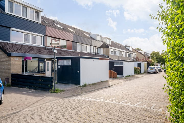 Cosmeaduin 23 in Leiden Foto