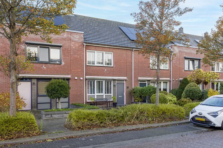 Photo of property Count Basielaan 51, Beverwijk