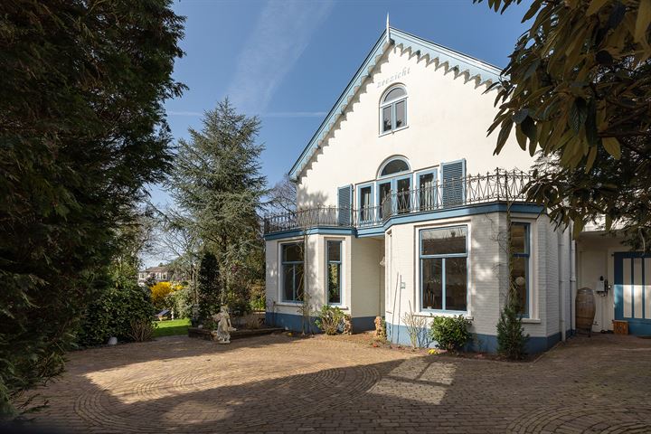 Couperusweg 11 in Hilversum photo