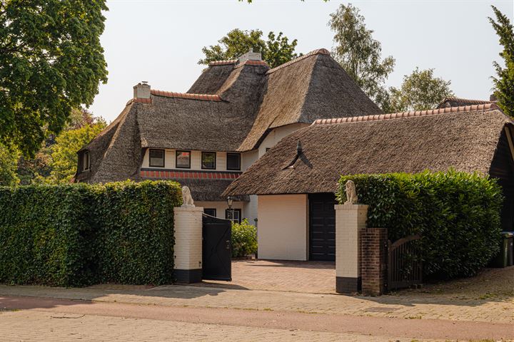 Crailoseweg 2 dans Huizen photo