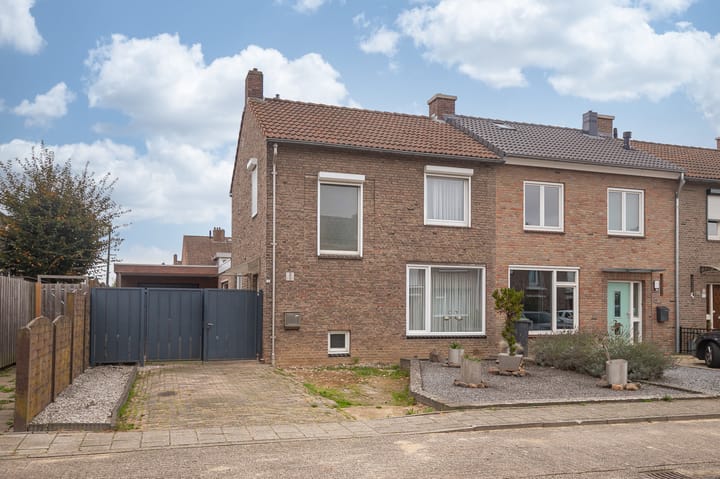 Crostolostraat 2 dans Stein photo