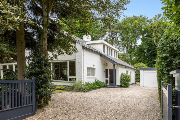 Curaçaolaan 26 in Hilversum Foto