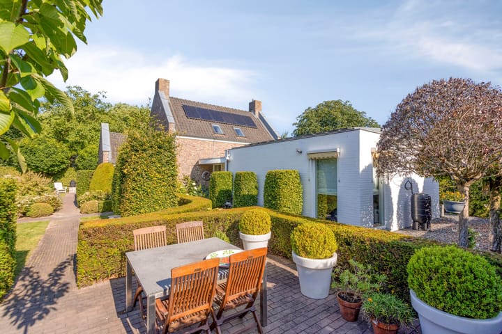 Cypressenhoven 17 dans Maastricht photo